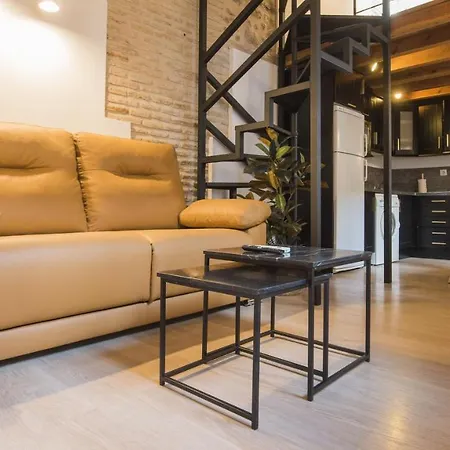 Madera Y Piedra - Aloha Toledo