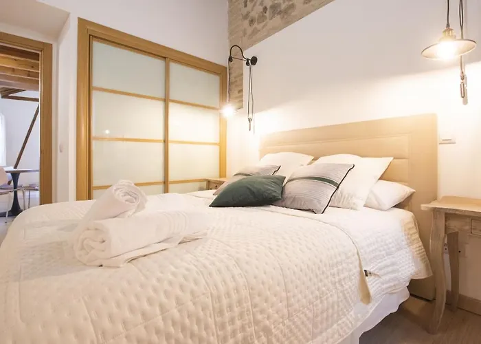 Madera Y Piedra - Aloha Apartment Toledo